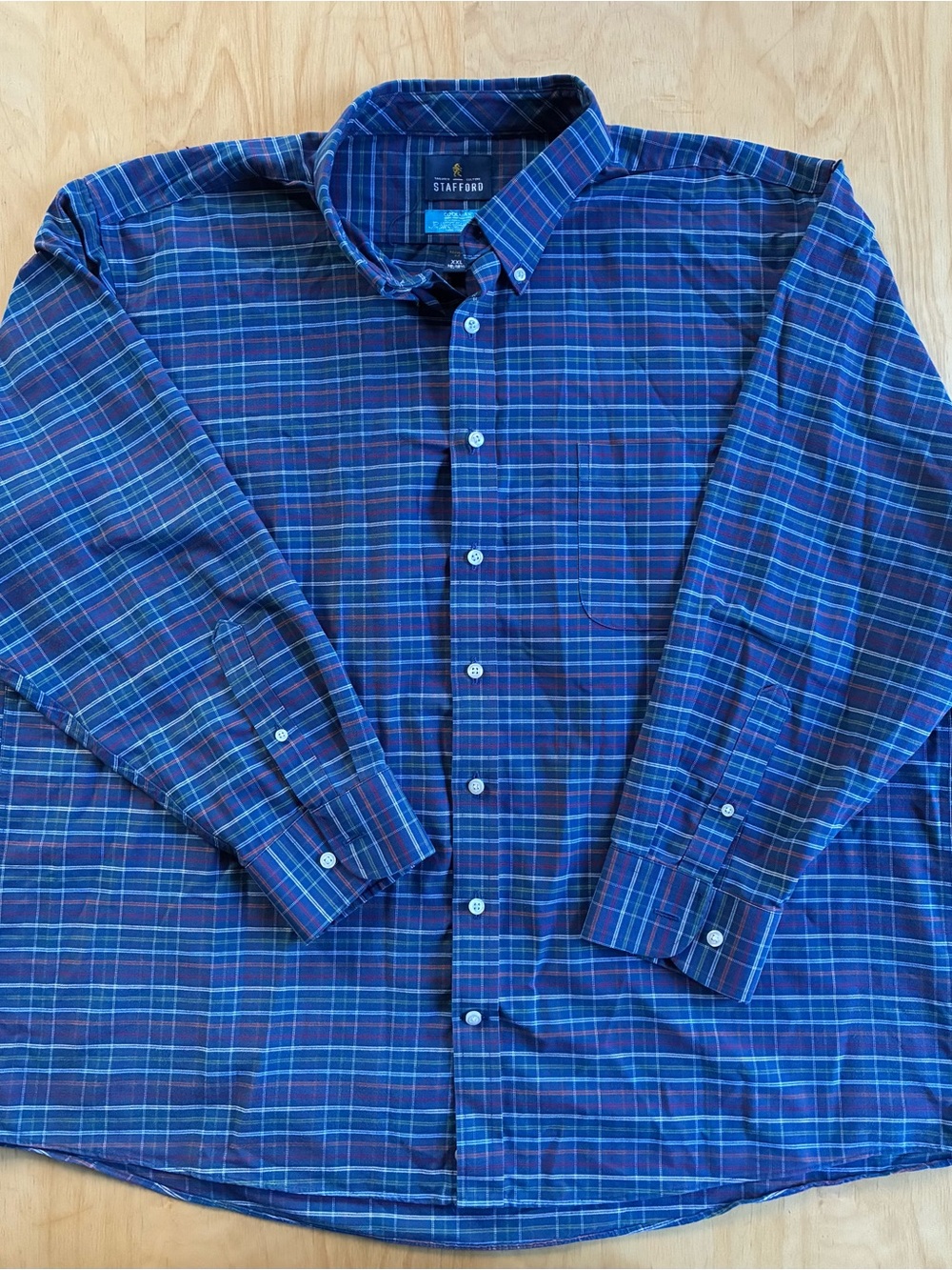 Stafford Men's Navy and Blue Plaid Button-Down Shirt